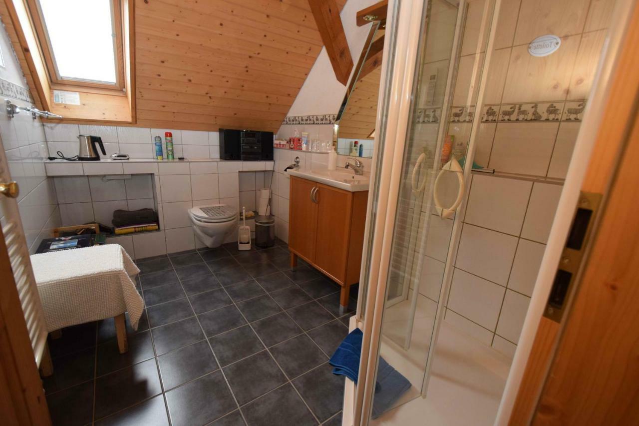 Bed & Breakfast Im Chellhof Benken  Εξωτερικό φωτογραφία